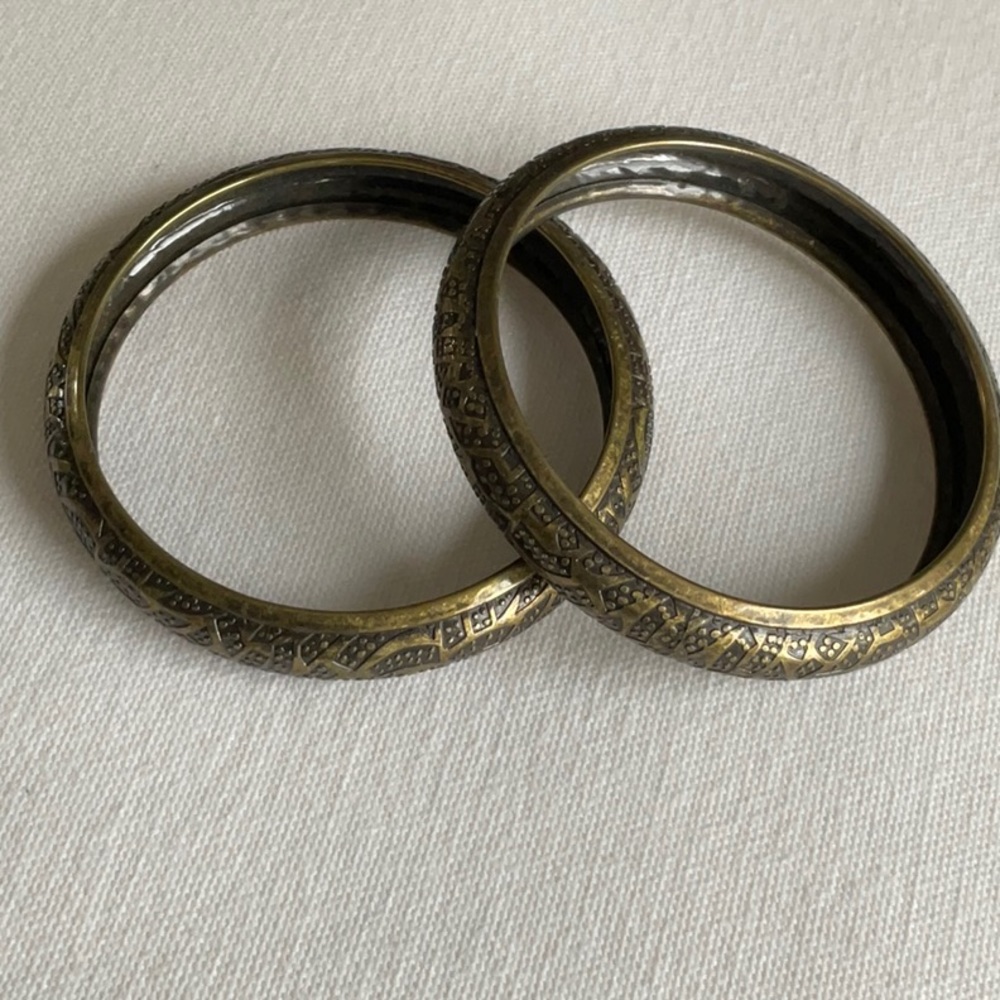 Premier Designs Black Enamel & Burnished Gold Bangle Bracelet Egyptian Style